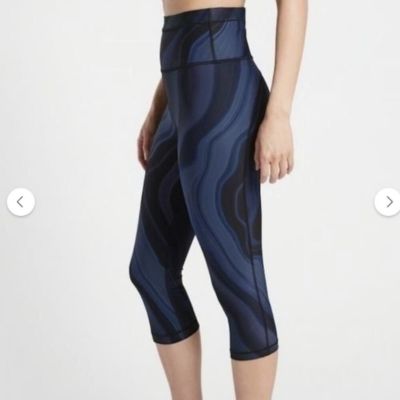 Athleta Accelerate Geode Crop Leggings Size XXS NWT